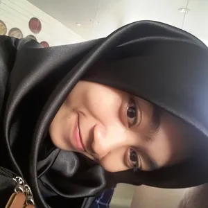 Ines - Guru mengaji - Tangerang Selatan