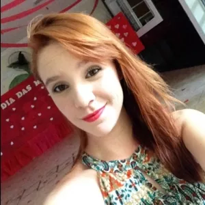 Larissa - Professor de Explicações - Praia Grande (São Paulo)