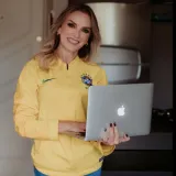 LUCIANE - Professor de português (brasil) - Curitiba
