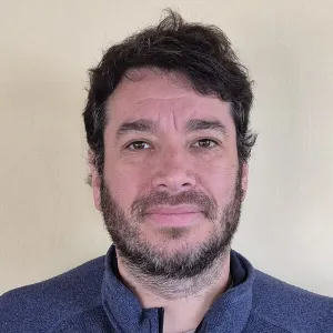 Helmuth - Profesor de excel - Concepción