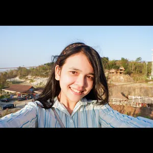 Hanna - Guru matematika - Surakarta