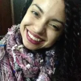 Nayara - Prof de escrita criativa - Rubem Berta