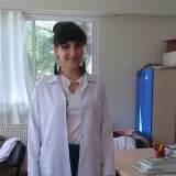 Tuğçe - Matematik öğretmeni - İzmir