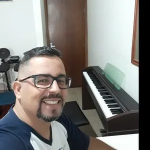 José Alex - Prof de teoria musical - Conjunto Habitacional Terra dos Ipes I (Norte)