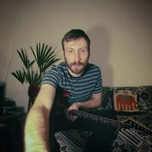 Guilherme - Professor de viola - Alto da Glória