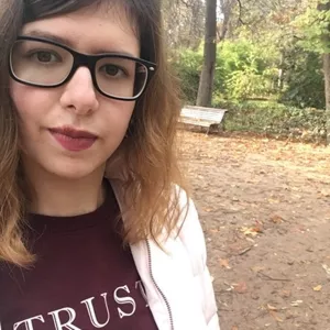 Laura - Profe de traducción - inglés - Tobarra
