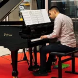 Joshua - Insegnante di pianoforte - Chieti