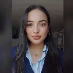 Fatma - Sosyal bilgiler öğretmeni - 