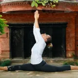 Isabella - Hatha yoga instructor - Bath