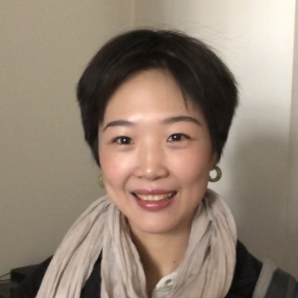 Chinoise de Shanghai 5 ans d'expérience donne cours de chinois à Bruxelles