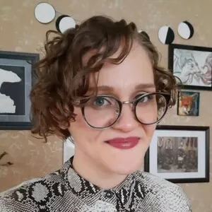Liz - Prof de Français - Toronto