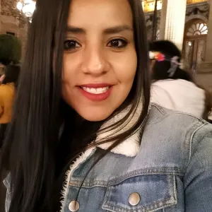 Geraldine - Profe de física - Irapuato