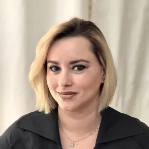 Dayana - Prof de intepretação de texto - Afonso Pena