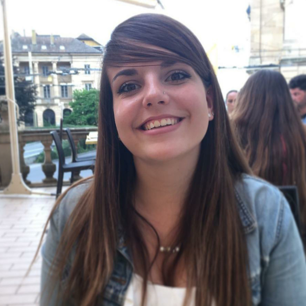 Etudiante de l'Université de Neuchâtel : cours de soutien en français et pour dossier de recherche
