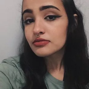 Manoela - Drawing tutor - Vancouver