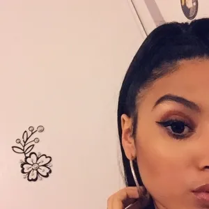 Nisrine - Prof de maquillage - Mauguio