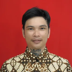 Ihsany - Guru initiation informatique - Martapura