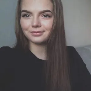 Elise -  leksehjelplærer - Harstad