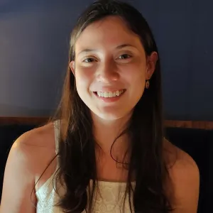 Laura - profesor de microeconomía - Cali