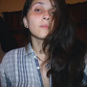 Dalia - prof de Reparación de computadores - Medellín