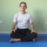 Leon - Prof de yoga - Vila Nivi