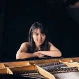 Yili - Lehrkraft für Instrumentenkunde - Köln