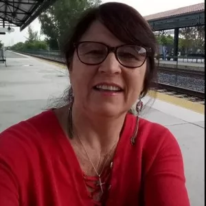 ELISABETE - Professor de Iniciação à Internet - Vila Laura