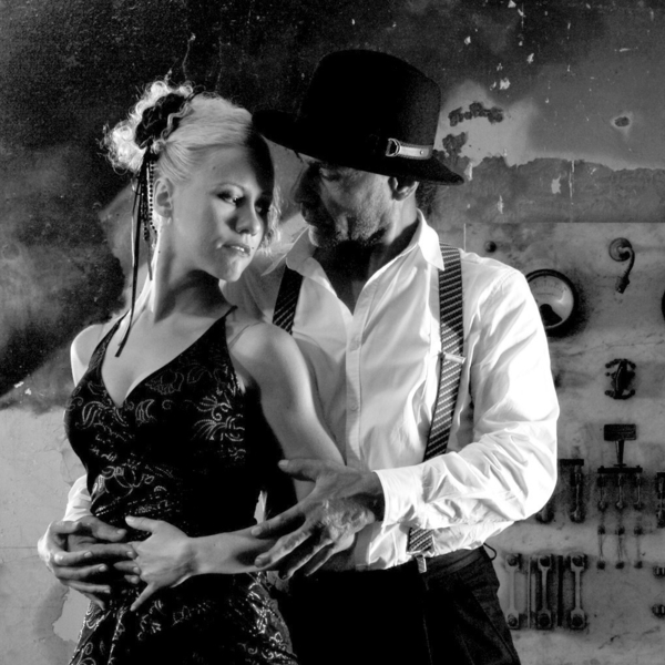 Tango argentin : apprentissage d'une chorégraphie personnalisée en 4 ou 5 seances sur la musique de votre choix, pour votre mariage ou toute autre occasion. Initiations démonstrations et animations