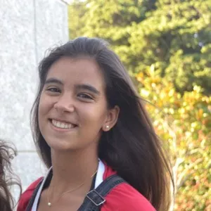 Carlota - Professor de babysitter - Lisboa