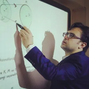 Fenci Hüseyin Hoca - Fen bilimleri öğretmeni - İstanbul