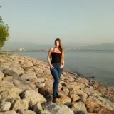 Begüm - Dövüş sporları öğretmeni - İzmit