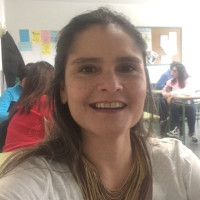 Maestra-Cuentacuentos apoyo para realizar los deberes, fortalecer lectura y escritura en Cuenca