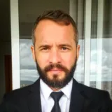 Guilherme - Professor de finanças - Montes Claros