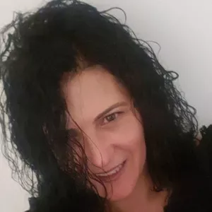 Sara - Professor de direito penal - Almada