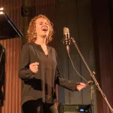 Julia - Gesangslehrerin - Köln