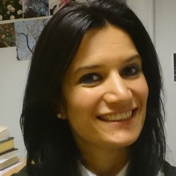 Hello  I am a teacher of English and Turkish.  I've been teaching English and Turkish for 15 years. I worked in Turkey, Sweden and France. I live in Bordeaux.