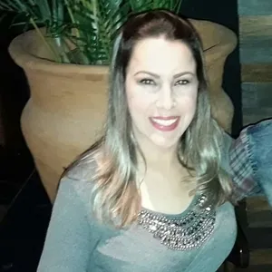 Daniela - Prof de filosofia - 