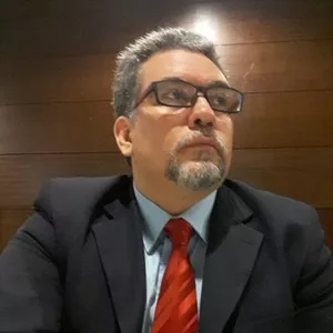 Stanley - Professor de Estatística - Sacramenta