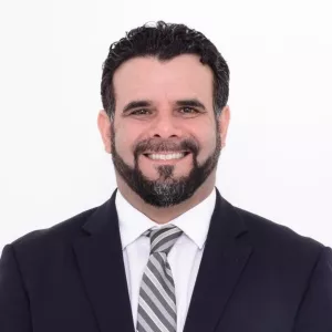 Bruno - Prof de odontologia - 