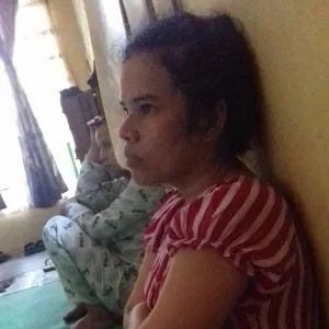 Devi - Guru pekerjaan tangan - Kecamatan Marpoyan Damai