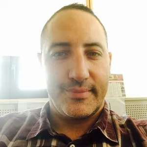 Fayçal - Prof de maths - Feyzin