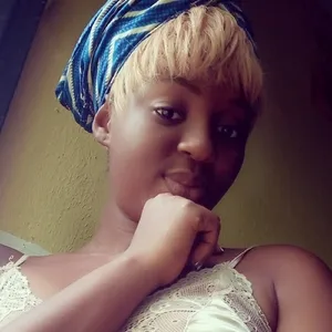 Nsidibe - Make-up tutor - Odoro Ikpe