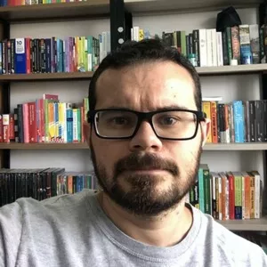 Tiago - Professor de Sueco - Palmeira