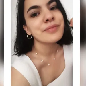 Yağmur - Fransızca öğretmeni - 