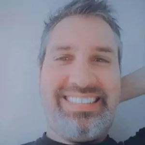Ariel - Profesor de programación - San Cristóbal