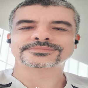 Adonis - Professor de inglês - conversação - Recife