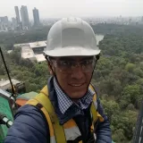 Juan - profesor de ingeniería civil - Ciudad de México