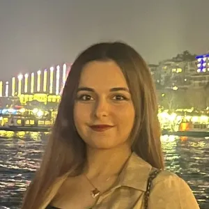Hayriye - Geometri öğretmeni - 