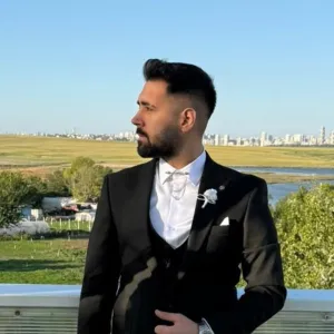 Onur - Web sitesi tasarımı öğretmeni - 