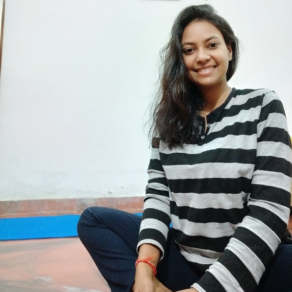 Hi, I'm certified yog ins. taught over 2l of stu. in a gp, per cl. My style of tchg is based on the goals of ind stu along with that undstg of body limits. I teach Hatha,Vinyasa,Power(for weight loss)